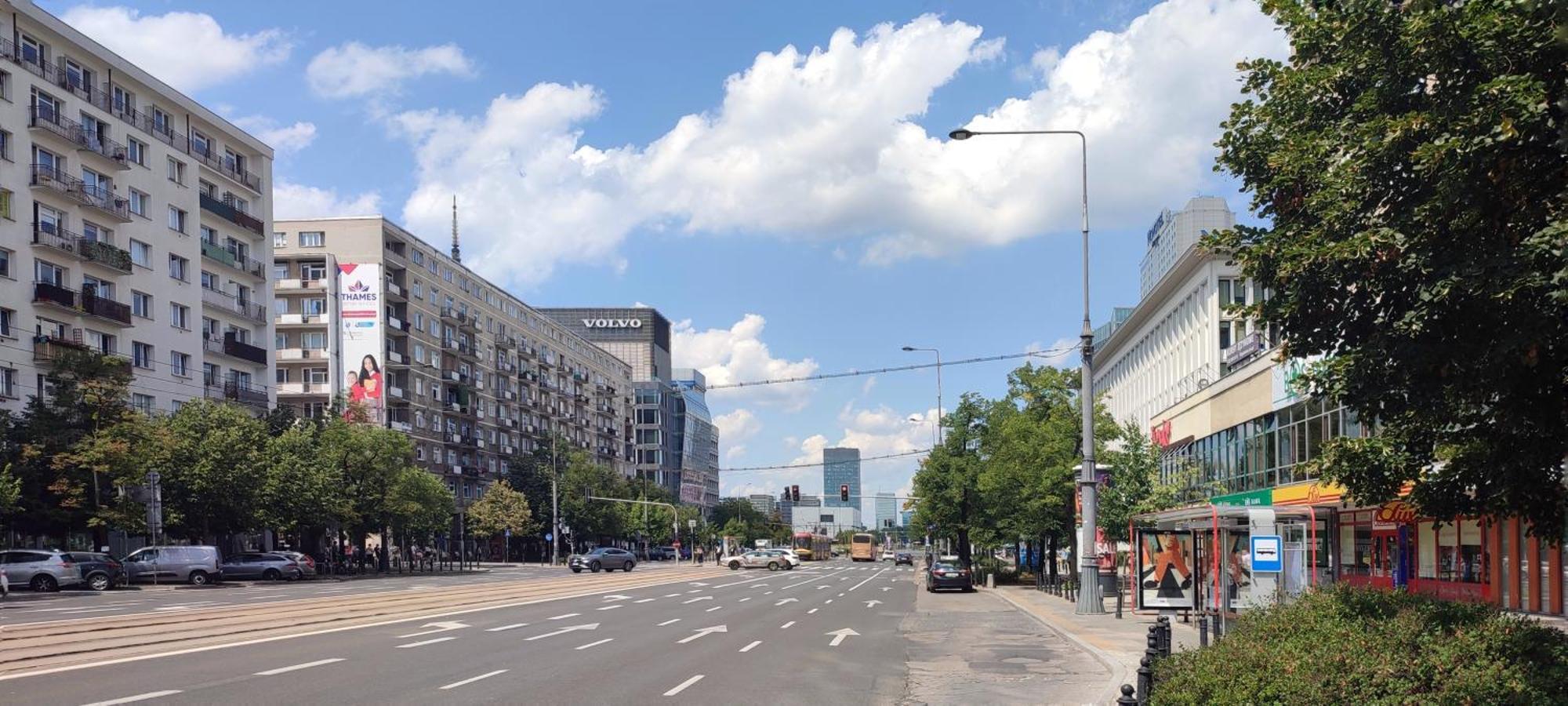 Greenpoint Hoza * Варшава